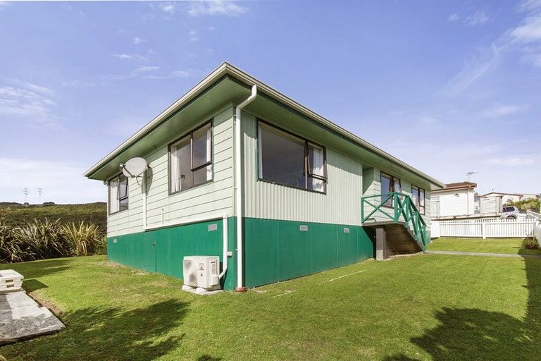Photo of property in 23 Nassau Avenue, Grenada North, Wellington, 5028