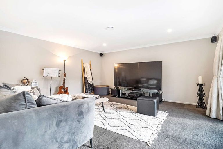 Photo of property in 31 Navy Loop, Rolleston, 7614