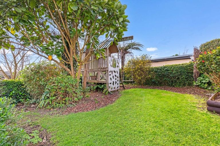 Photo of property in 32 Woodford Avenue, Brookfield, Tauranga, 3110