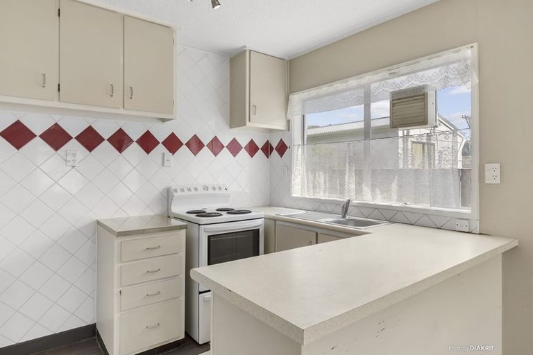 Photo of property in 218u1 Onepu Road, Lyall Bay, Wellington, 6022