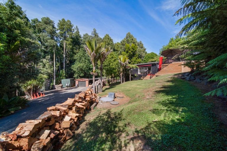 Photo of property in 408 Twilight Road, Brookby, Auckland, 2576