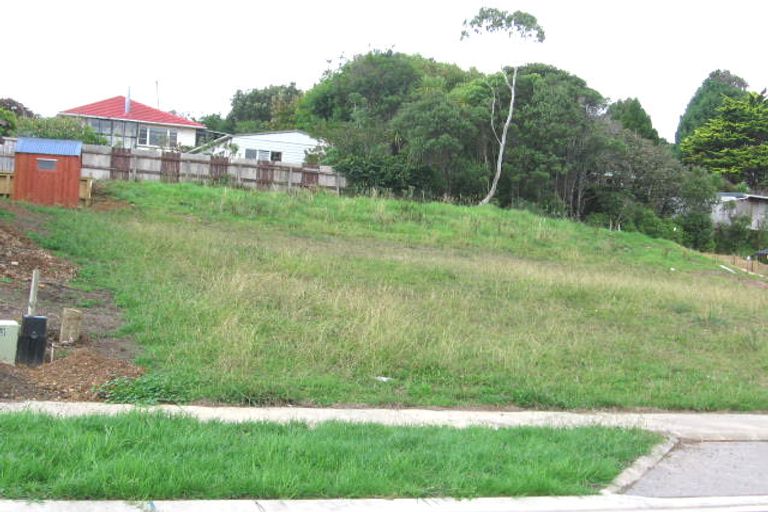 Photo of property in 8 Foothills Lane, Glen Eden, Auckland, 0602