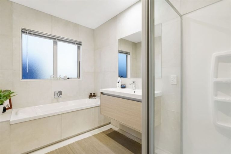 Photo of property in 29 Nganui Avenue, Takanini, 2112