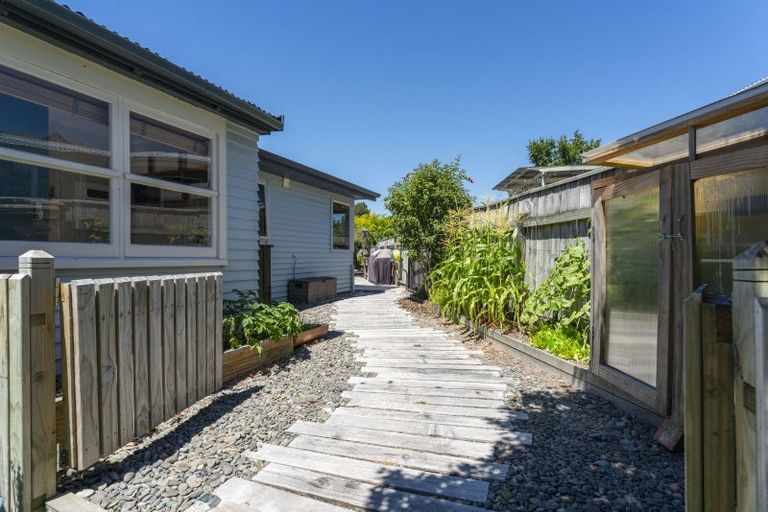 Photo of property in 17 Shera Street, Acacia Bay, Taupo, 3330