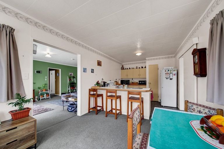 Photo of property in 57 Murray Avenue, Hawera, 4610