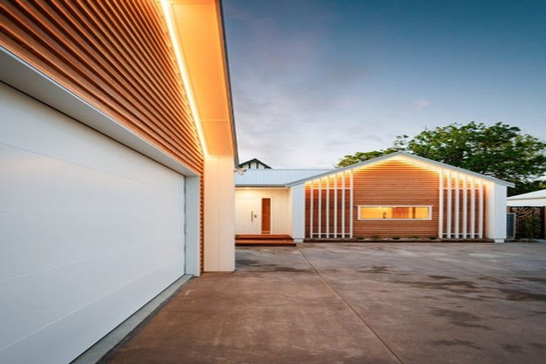 Photo of property in 42c Batt Street, West End, Palmerston North, 4410