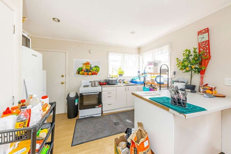 Photo of property in 2/2a Hutt Road, Manurewa, Auckland, 2102