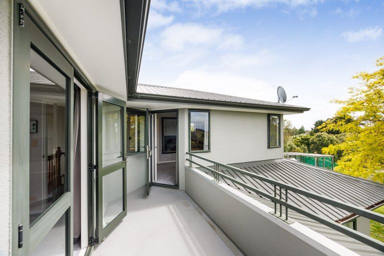 Photo of property in 27 Abby Road, Fitzherbert, Palmerston North, 4410