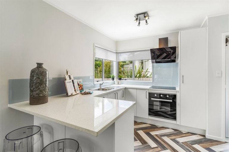 Photo of property in 23 Tawa Road, Te Atatu Peninsula, Auckland, 0610