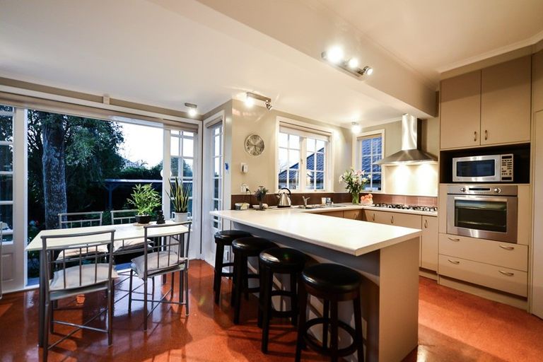 Photo of property in 11 Casey Avenue, Fairfield, Hamilton, 3214