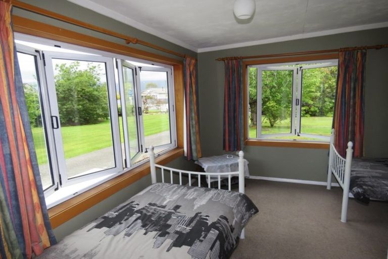 Photo of property in 51 Brougham Street, Westport, 7825