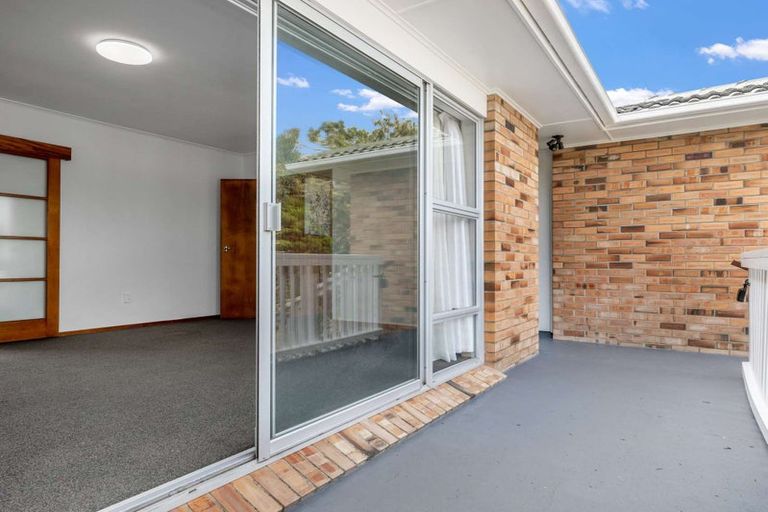 Photo of property in 1/5 Addison Drive, Glendene, Auckland, 0602
