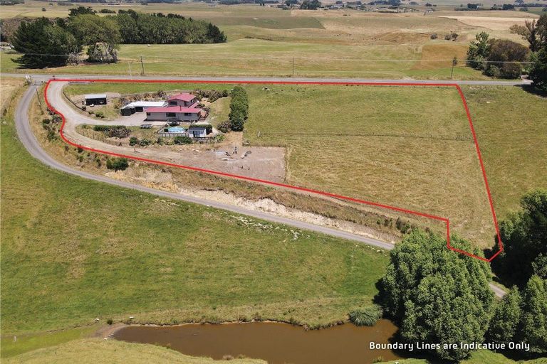 Photo of property in 270 Halcombe Road, Feilding, 4775