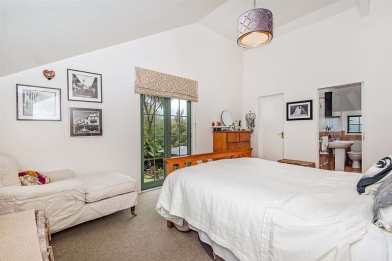 Photo of property in 286 Glenvar Road, Torbay, Auckland, 0630