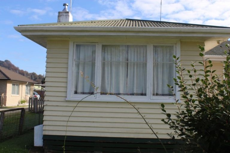 Photo of property in 10 Duke Street, Te Kuiti, 3910