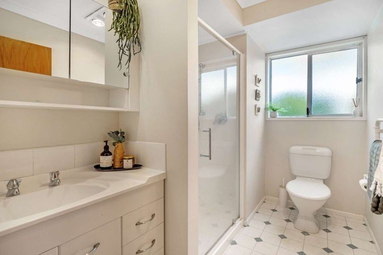 Photo of property in 25 Hillcrest Road, Otumoetai, Tauranga, 3110