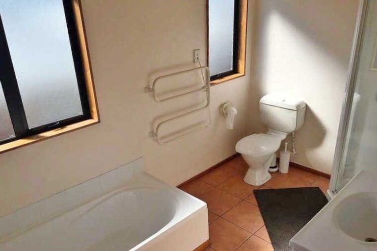 Photo of property in 55 Gresford Street, Edgeware, Christchurch, 8013