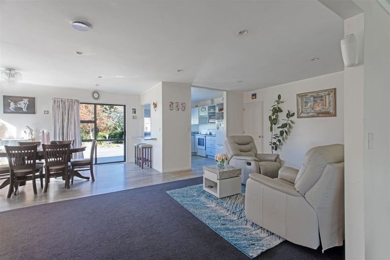 Photo of property in 6 Hatuma Road, Waipukurau, 4200