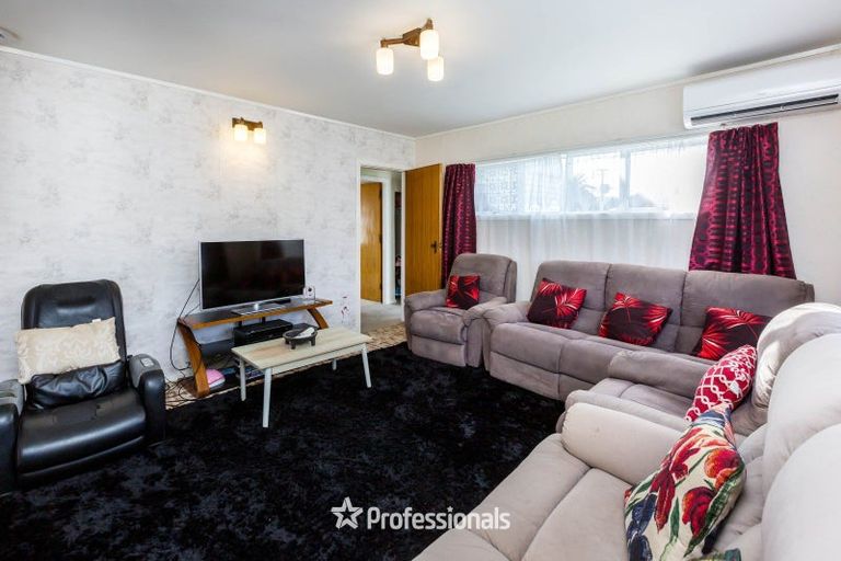 Photo of property in 18 Heath Street, Wainuiomata, Lower Hutt, 5014