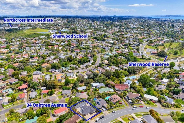 Photo of property in 34 Oaktree Avenue, Browns Bay, Auckland, 0630