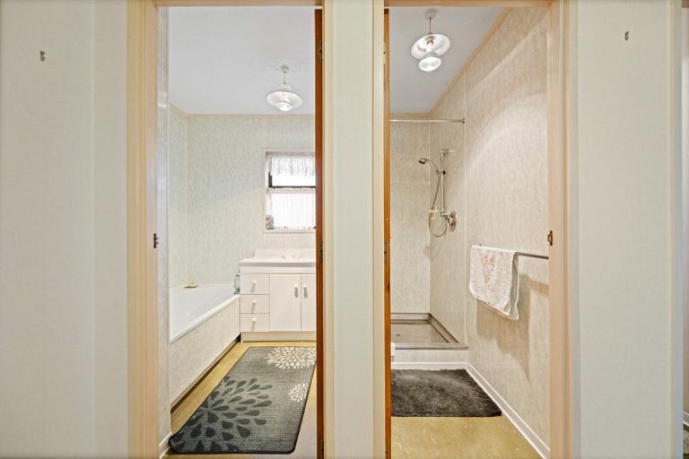 Photo of property in 10 Westmoreland Place, Cromwell, 9310