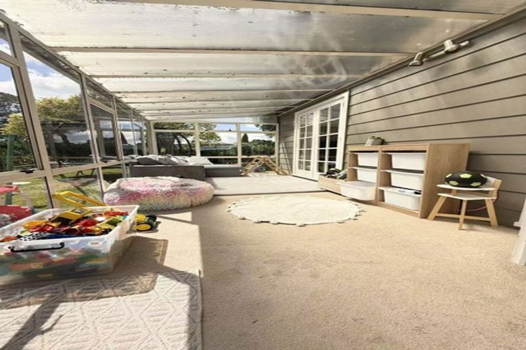Photo of property in 12 Fiesta Drive, Half Moon Bay, Auckland, 2012