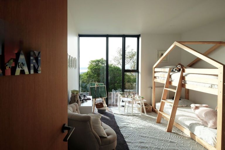 Photo of property in 61 Karepa Street, Brooklyn, Wellington, 6021