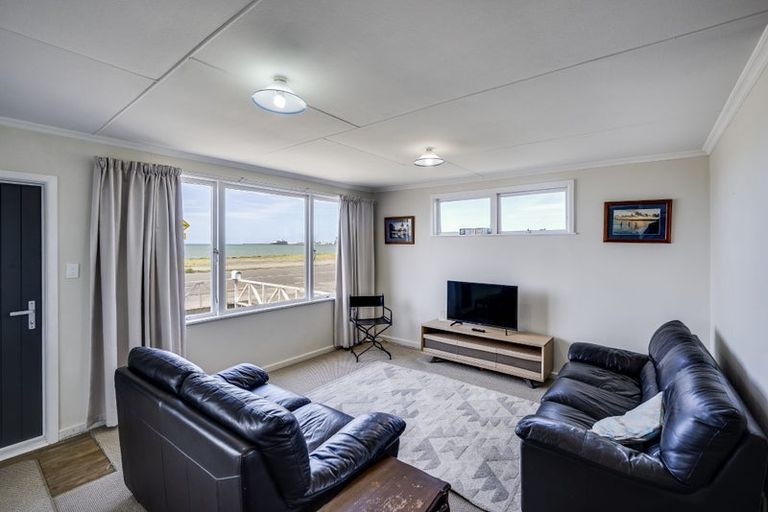 Photo of property in 64 The Esplanade, Westshore, Napier, 4110