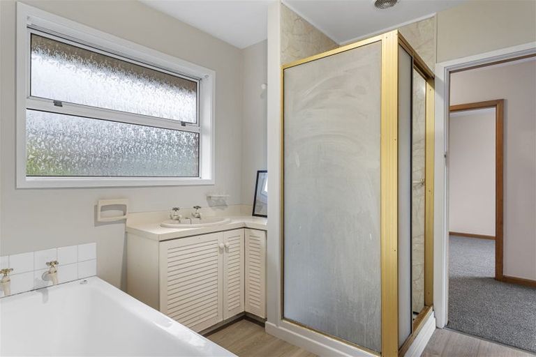 Photo of property in 17 Lascelles Street, Saint Martins, Christchurch, 8022