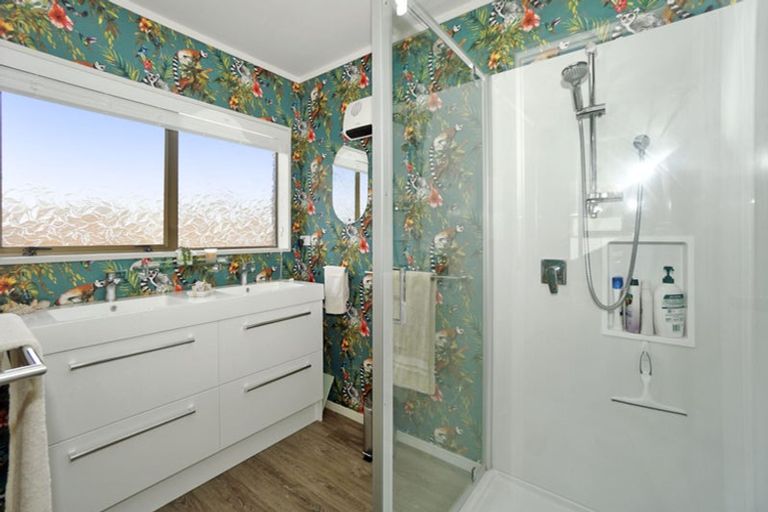 Photo of property in 12b Hastings Street, Te Puke, 3119
