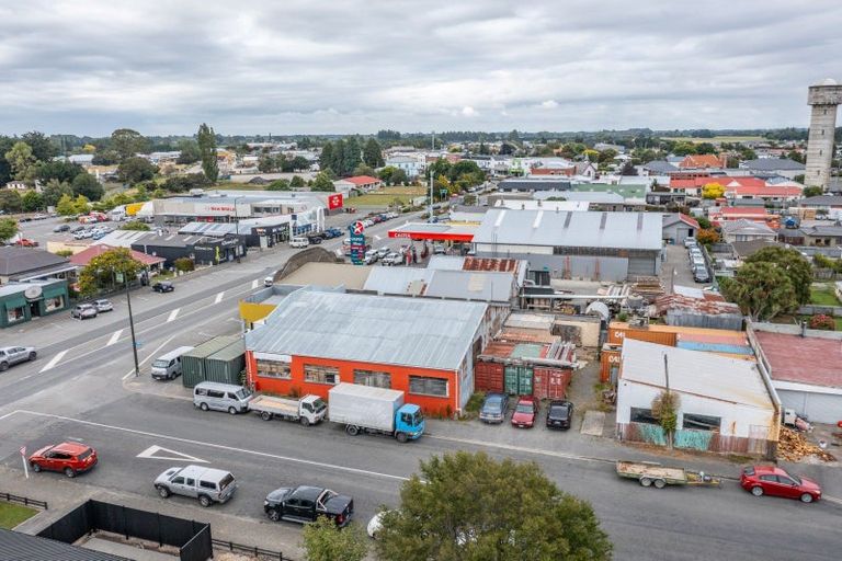 Photo of property in 3/304 Great North Road, Henderson, Auckland, 0612