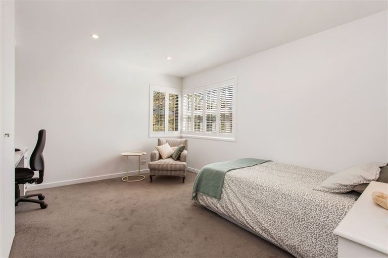 Photo of property in 15 Hamilton Avenue, Ilam, Christchurch, 8041