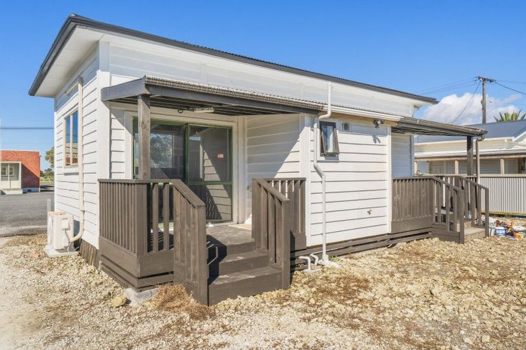 Photo of property in 16 Ruawai Wharf Road, Ruawai, 0530