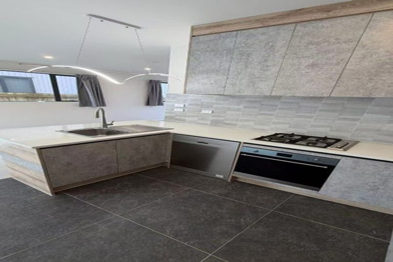 Photo of property in 47c Bruce Mclaren Road, Henderson, Auckland, 0612