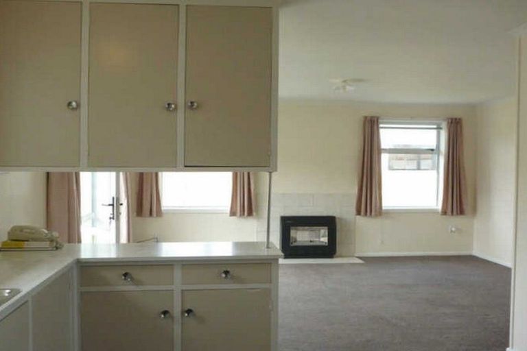 Photo of property in 2/8 Dover Street, St Albans, Christchurch, 8014