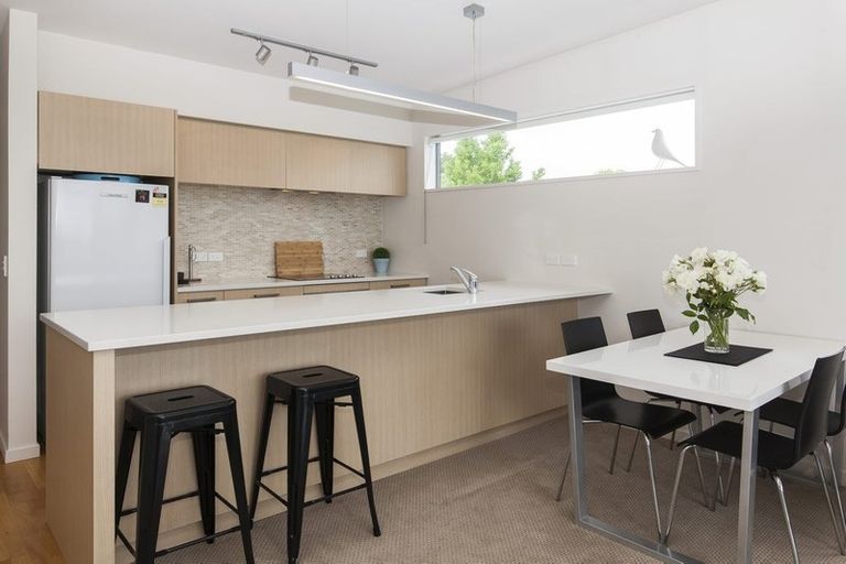 Photo of property in 11/180 Peterborough Street, Christchurch Central, Christchurch, 8013