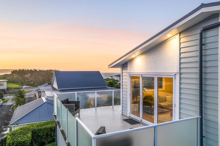 Photo of property in 21a Richard Street, Titahi Bay, Porirua, 5022