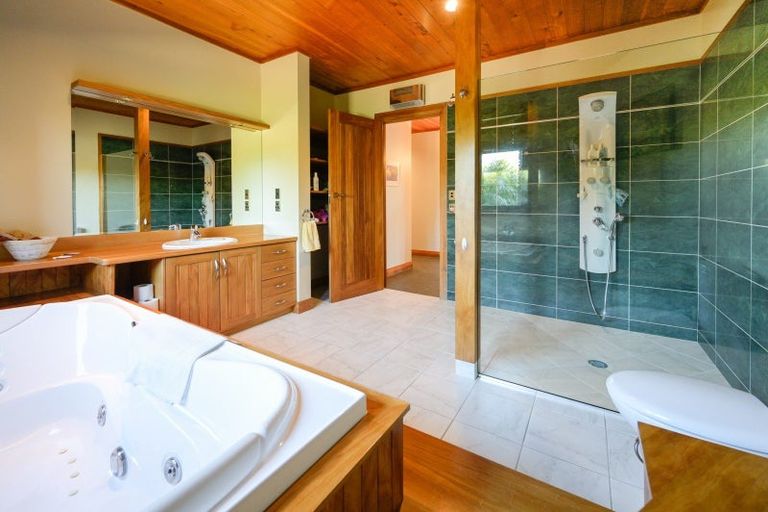 Photo of property in 108 Horton Road, Tasman, Upper Moutere, 7173