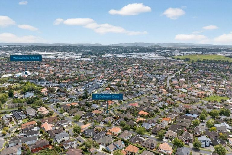 Photo of property in 32 Delmont Close, East Tamaki Heights, Auckland, 2016
