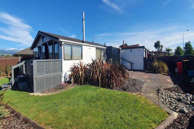 Photo of property in 1 Perth Street, Levin, 5510