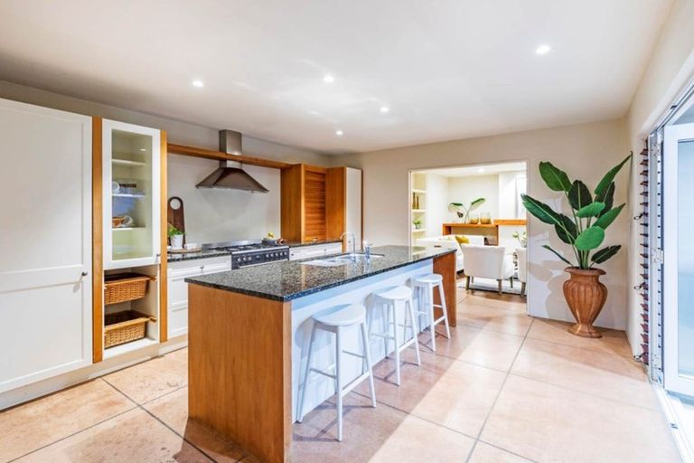 Photo of property in 10 Landing Drive, Albany, Auckland, 0632