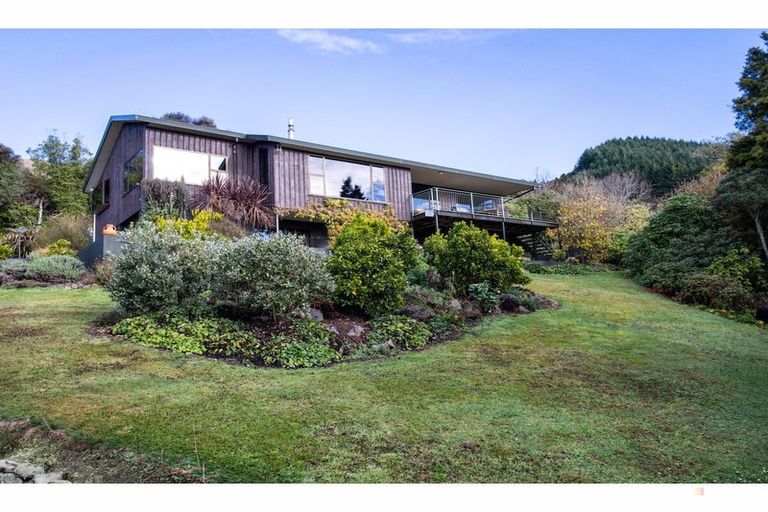 Photo of property in 201 Point Bush Road, Waimate, 7979