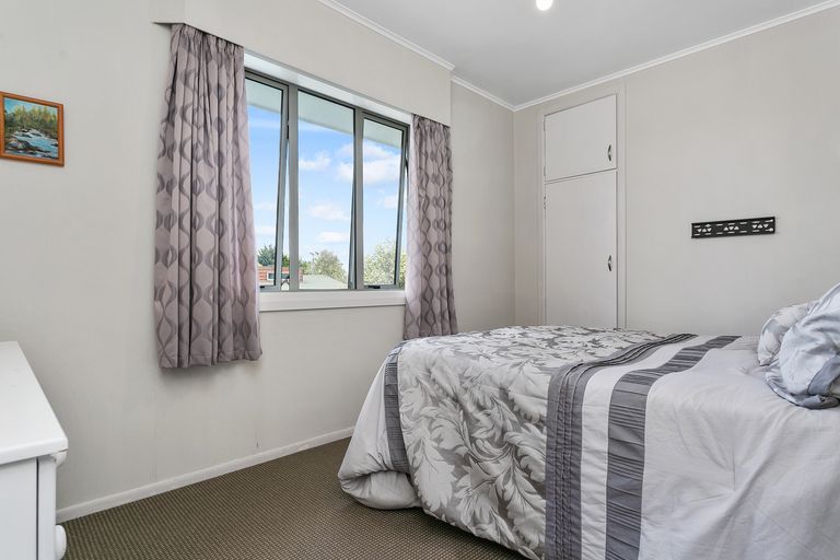 Photo of property in 65 Taylor Street, Cambridge, 3434