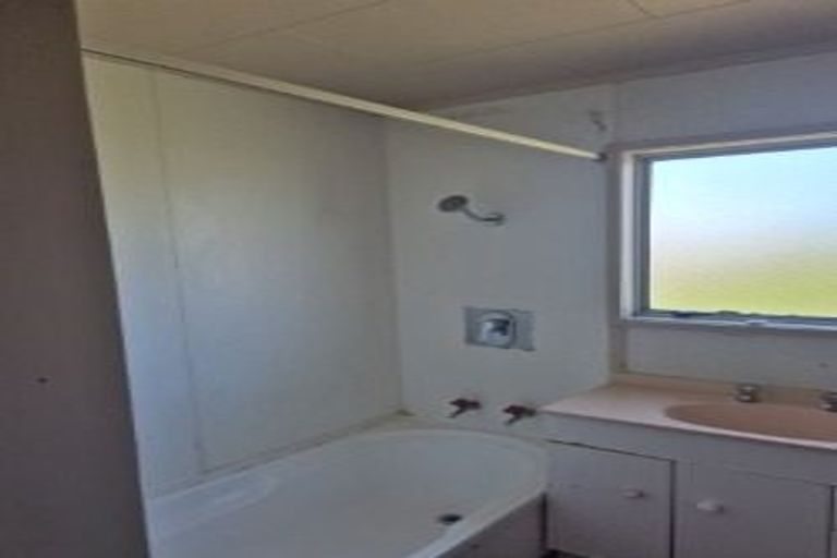 Photo of property in 25 Attlee Place, Gisborne, 4010