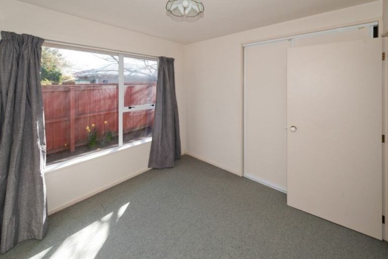 Photo of property in 4 Mull Place, Broomfield, Christchurch, 8042