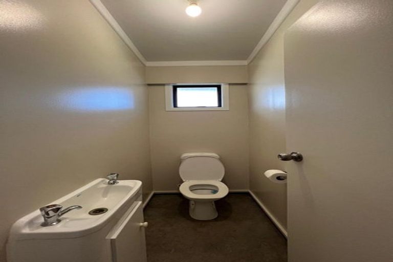 Photo of property in 130a Awaroa Road, Helensville, 0800