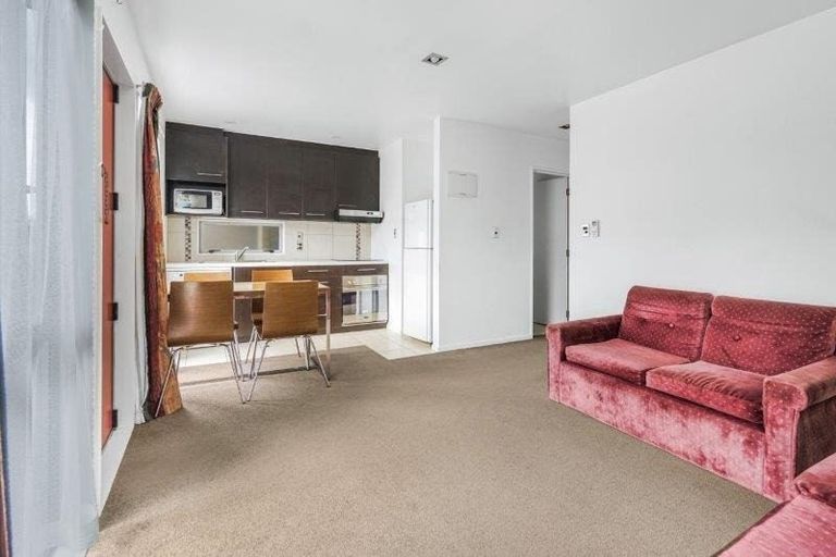 Photo of property in 18u2 Lorne Street, Melville, Hamilton, 3206