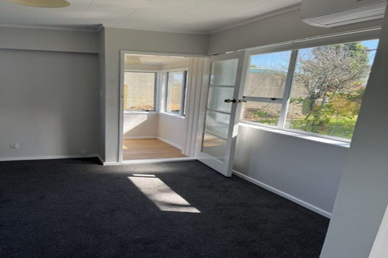 Photo of property in 27a Rimu Street, Waikanae, 5036