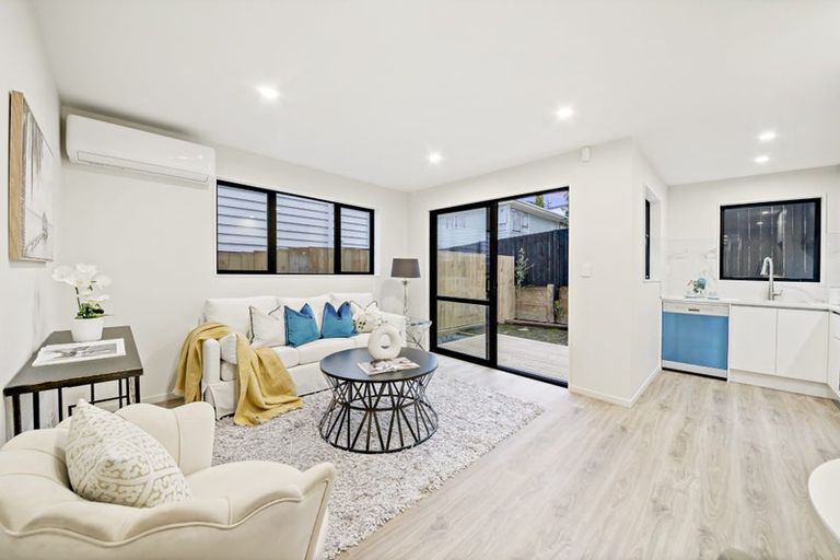 Photo of property in 8d Butterworth Drive, Glendene, 0602