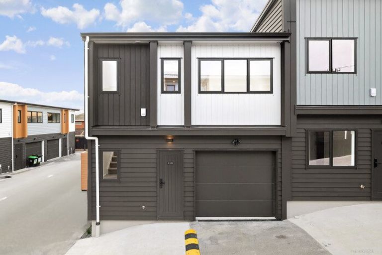 Photo of property in 5/145 Carlisle Road, Northcross, Auckland, 0632